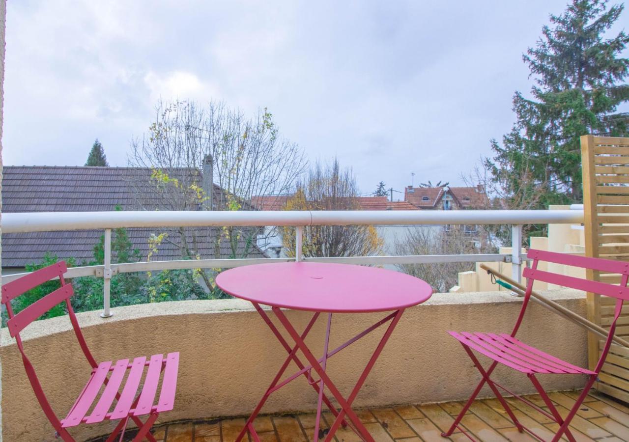 L Escale Entre Disney Et Paris Villiers-sur-Marne Esterno foto